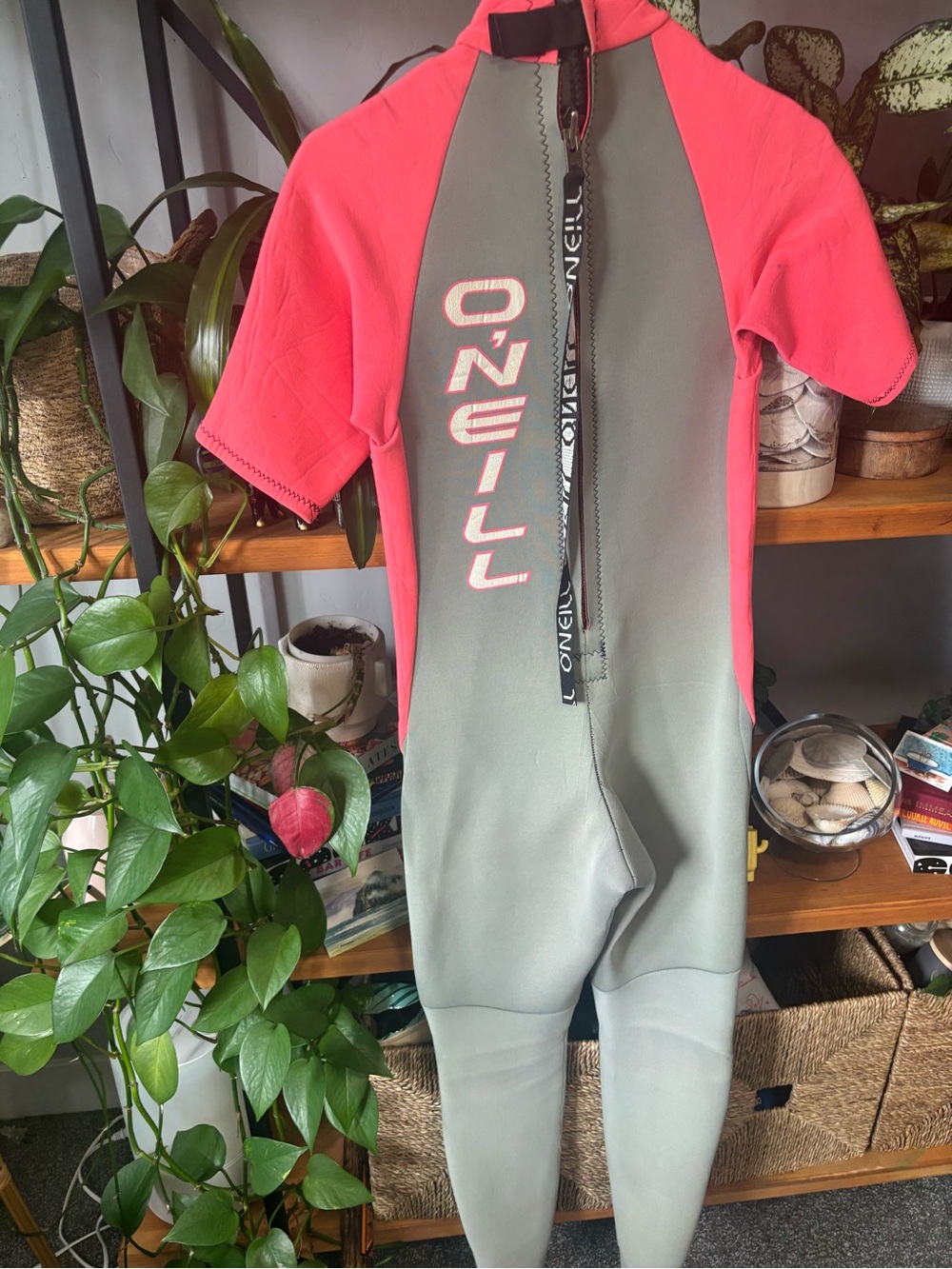 O'Neill Teal and Hot Pink Short Sleeve Full Wetsuit - Picture 6 of 6